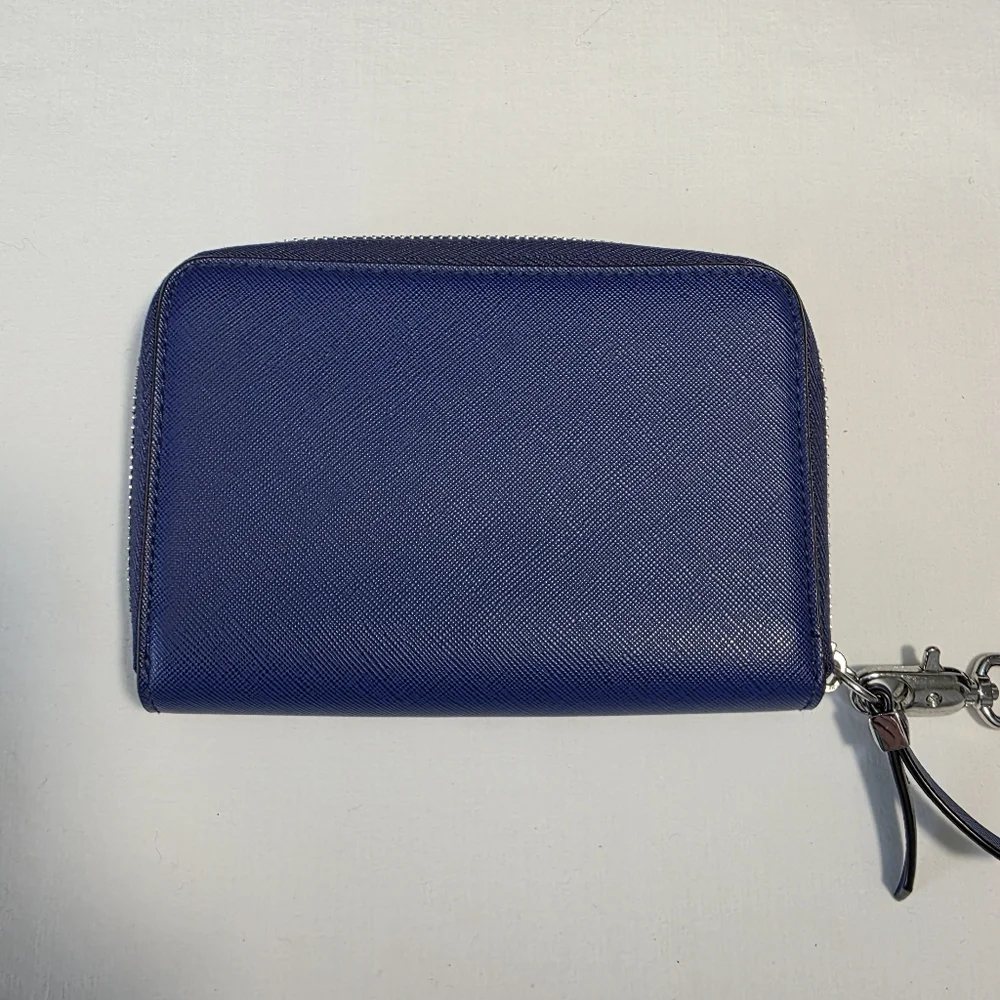 Stella & Dot stylish blue